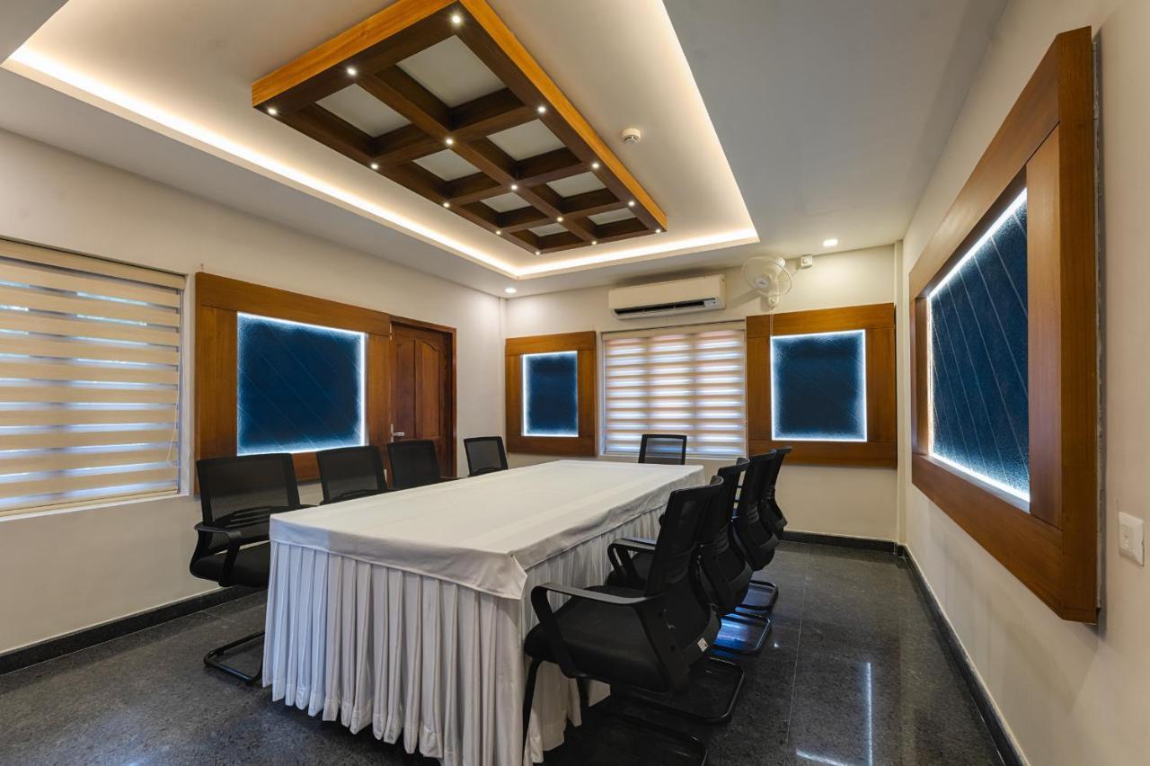 Vidya Residency Hotel Thrissur Luaran gambar