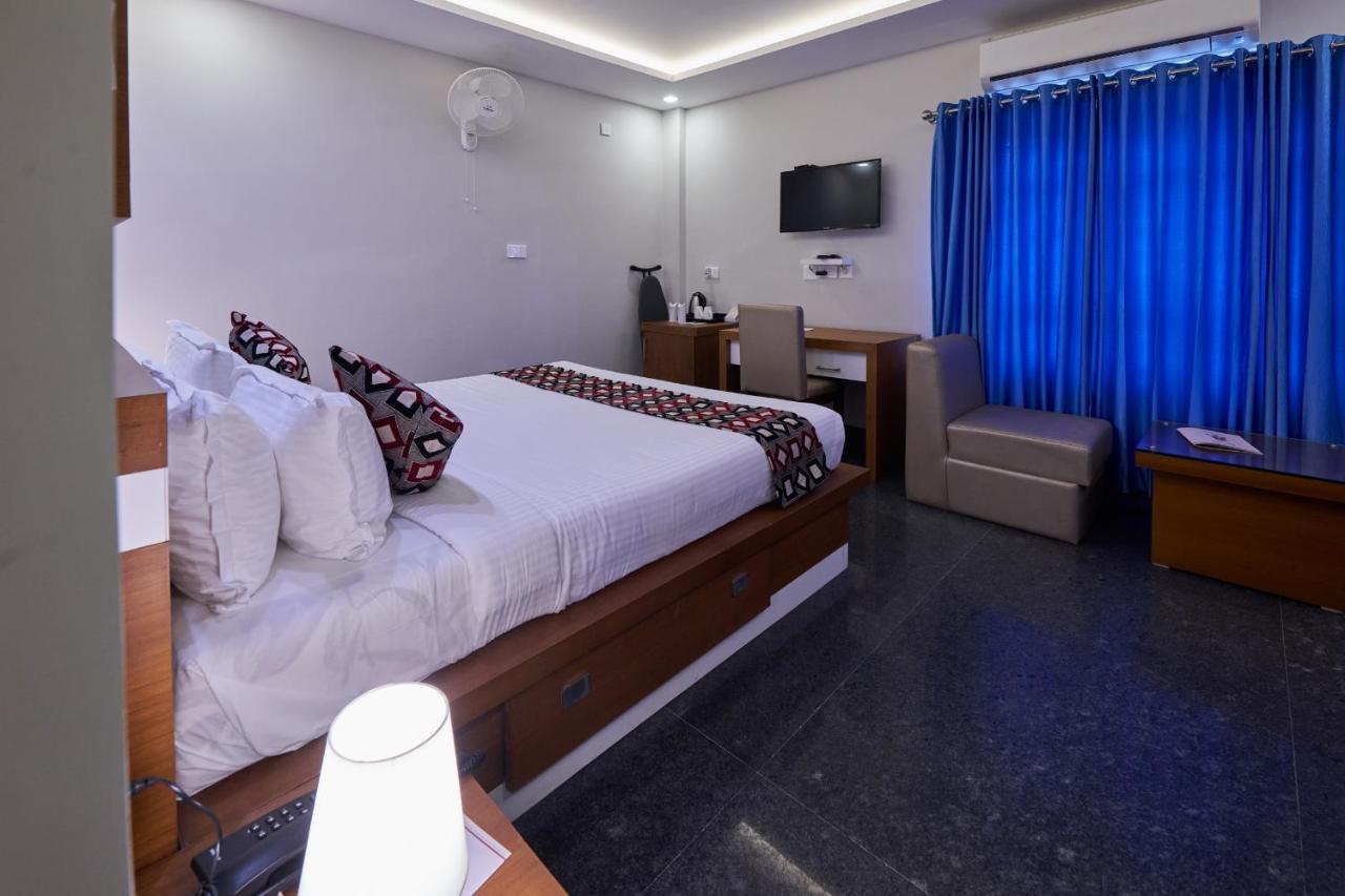 Vidya Residency Hotel Thrissur Luaran gambar