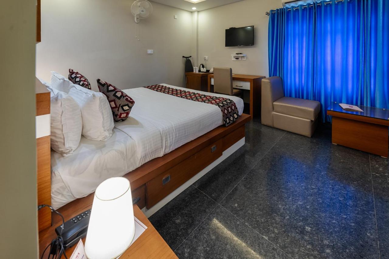 Vidya Residency Hotel Thrissur Luaran gambar